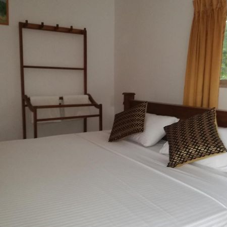 دامبولا Deshani Holiday Inn المظهر الخارجي الصورة