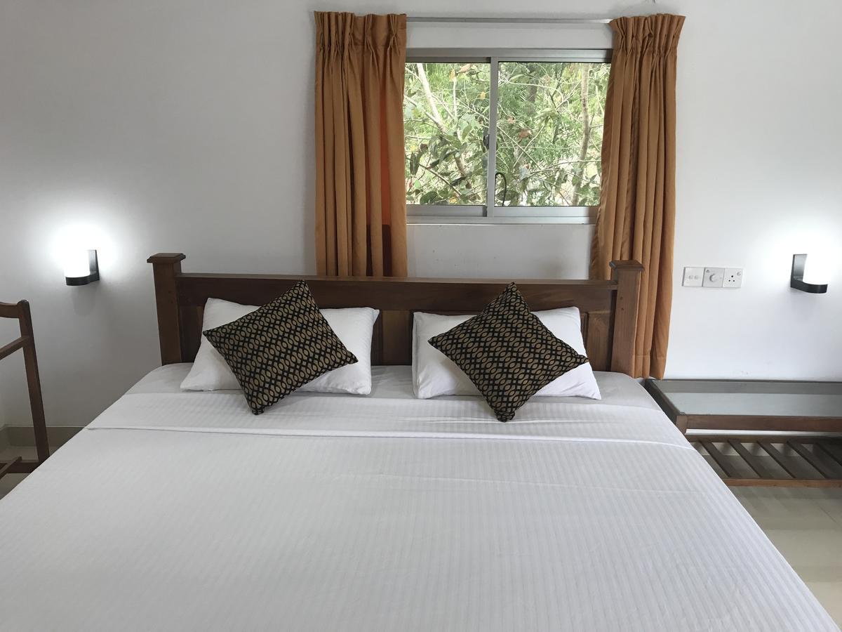 دامبولا Deshani Holiday Inn المظهر الخارجي الصورة