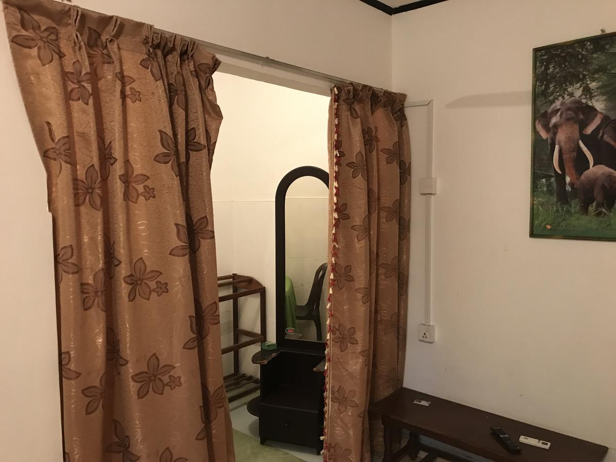 دامبولا Deshani Holiday Inn المظهر الخارجي الصورة