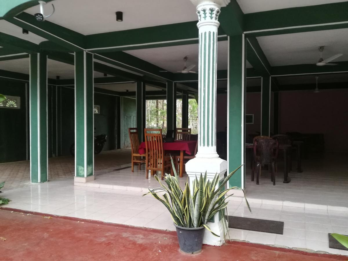 دامبولا Deshani Holiday Inn المظهر الخارجي الصورة