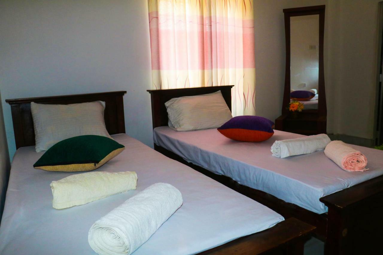دامبولا Deshani Holiday Inn المظهر الخارجي الصورة